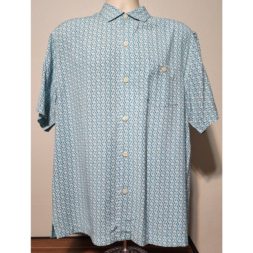 Tommy Bahama Geometric Pattern Button-up Shirt Size Medium 100% Rayon